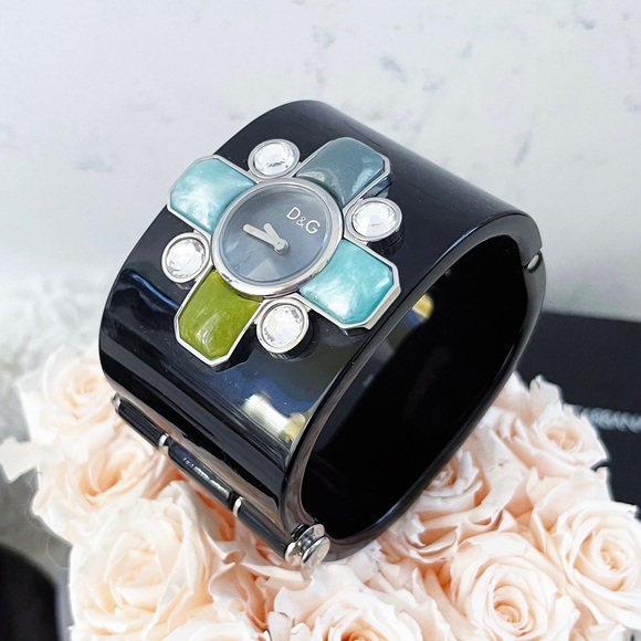 TRADED ✖️ - Picture 2 of 12